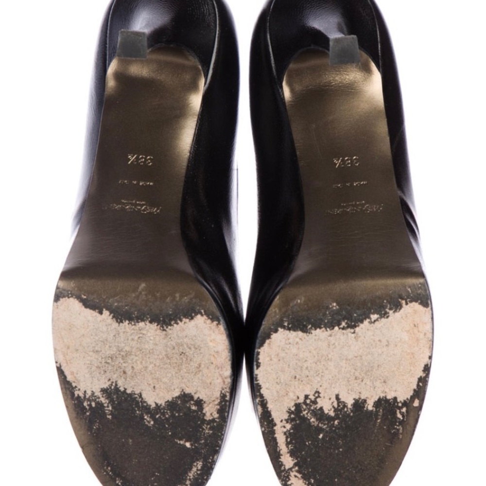 Shoes - Picture 5 of 8